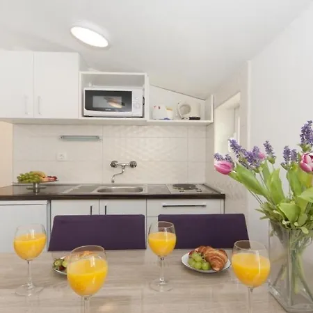 Angela Apartman Baska Voda