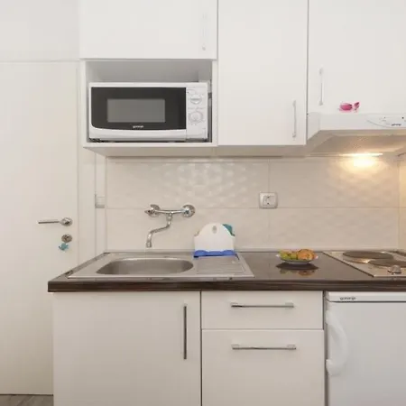Angela Apartman