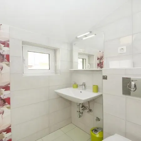 Angela Apartman Baska Voda